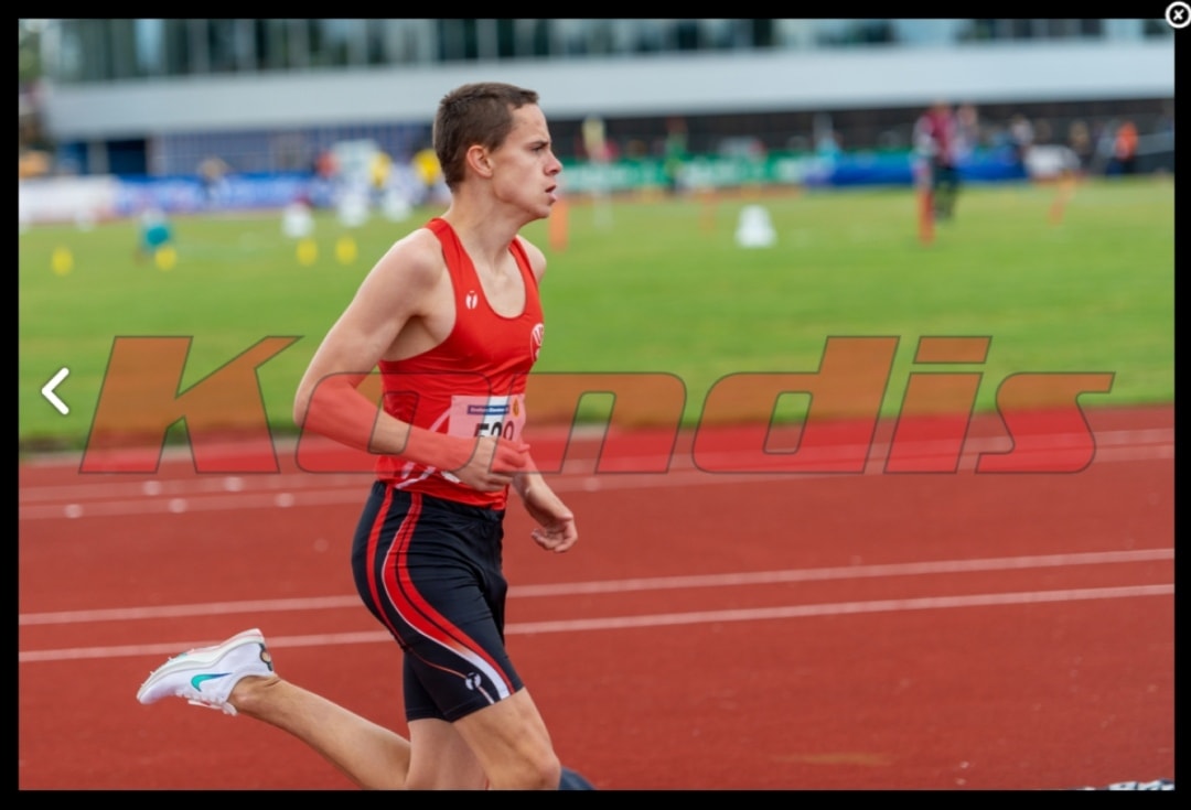 UM sølv på 800m